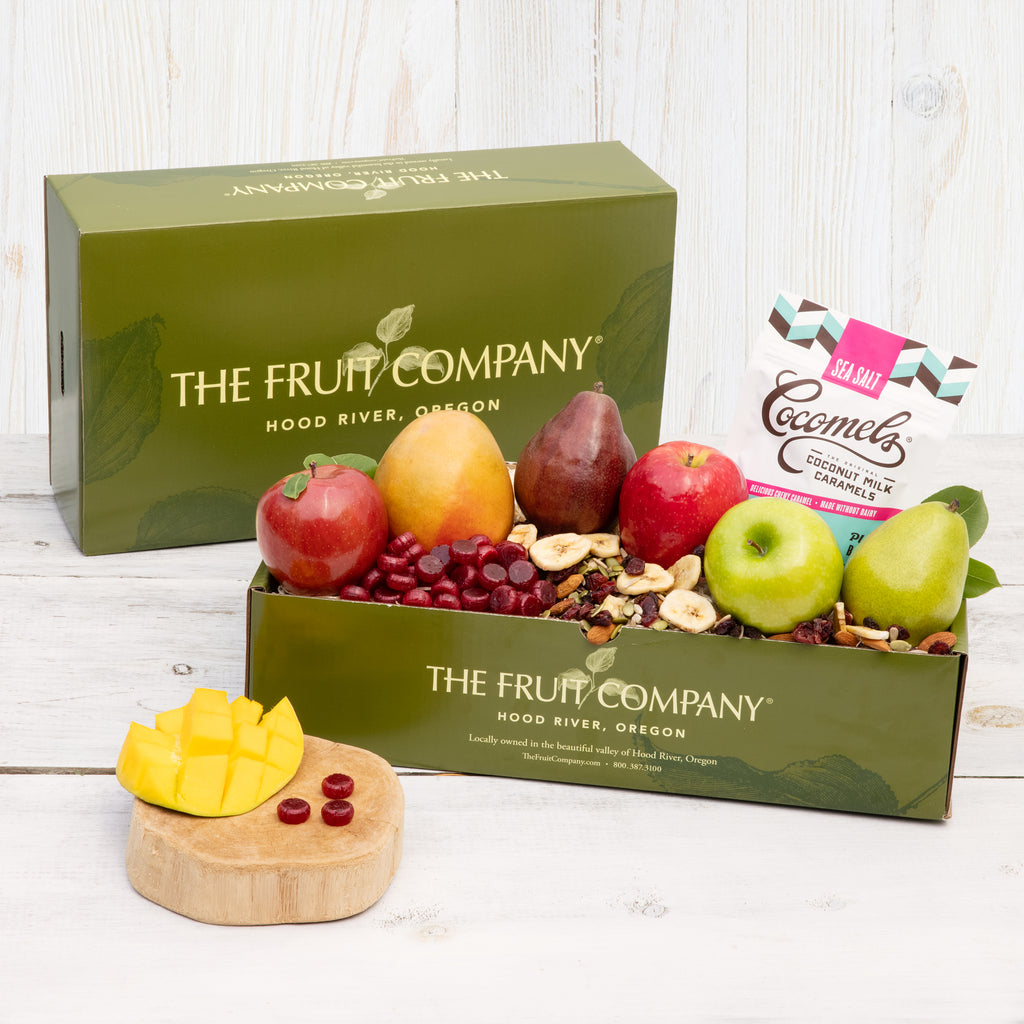 Organic Gourmet Box 6 USDA Certified Organic fruits & 4 types USDA Certified gourmet treats
