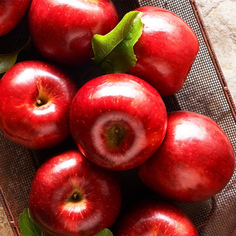 甜蜜至极,宇宙脆applesBeautiful crate of bright red Honeycrisp apples Stack of glistening Honeycrisp apples A wonderful basket of honeycrisp apples